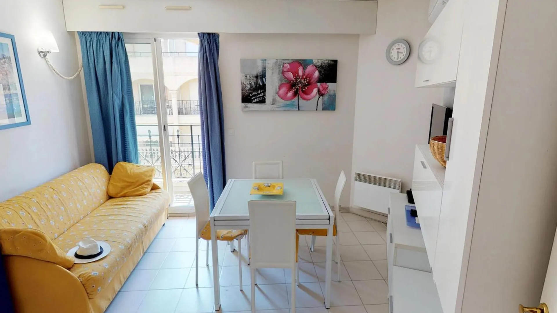Coquet 2P Avec 2 Balcons, Clim, Parking Et Wi-Fi Gratuit, En Plein Centre De Menton - Fr-1-196-157 Apartment