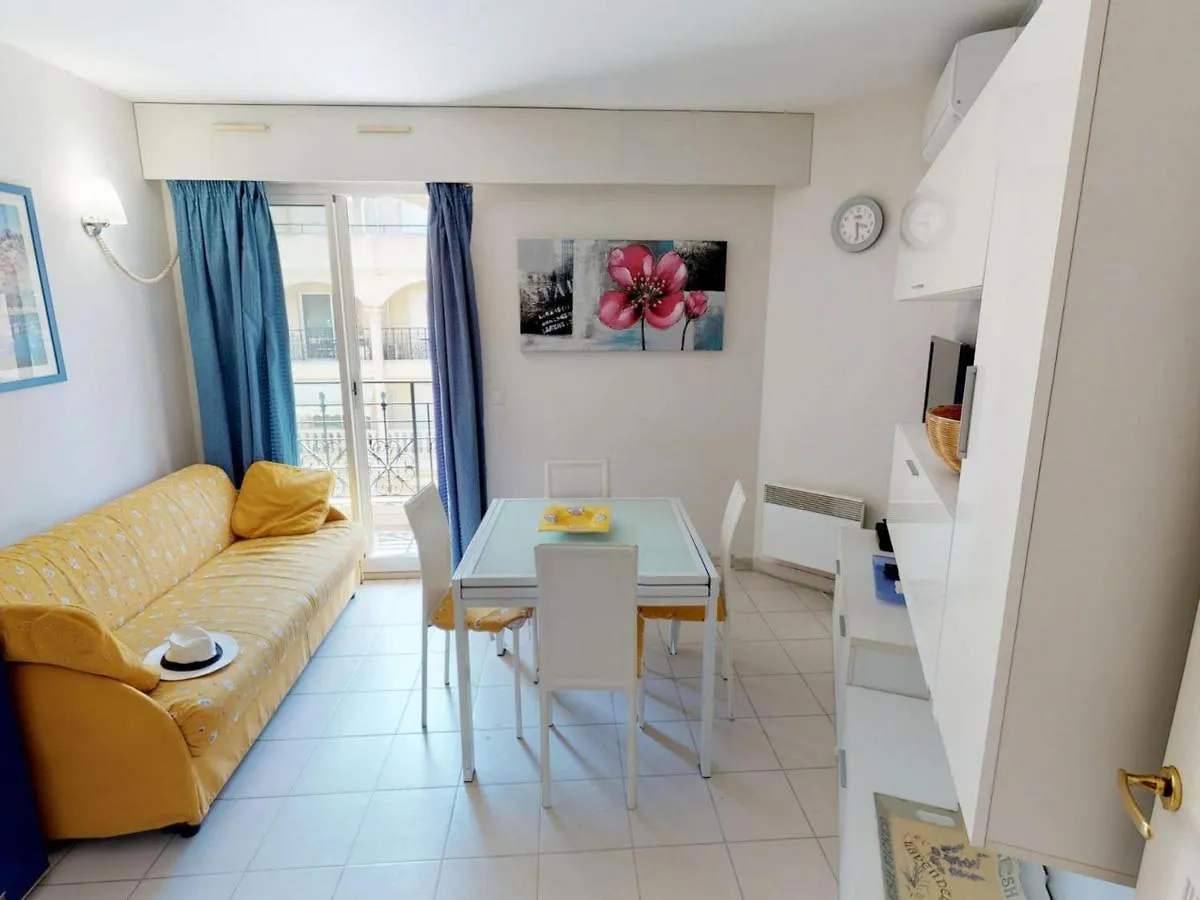 Coquet 2P Avec 2 Balcons, Clim, Parking Et Wi-Fi Gratuit, En Plein Centre De Menton - Fr-1-196-157 Apartment