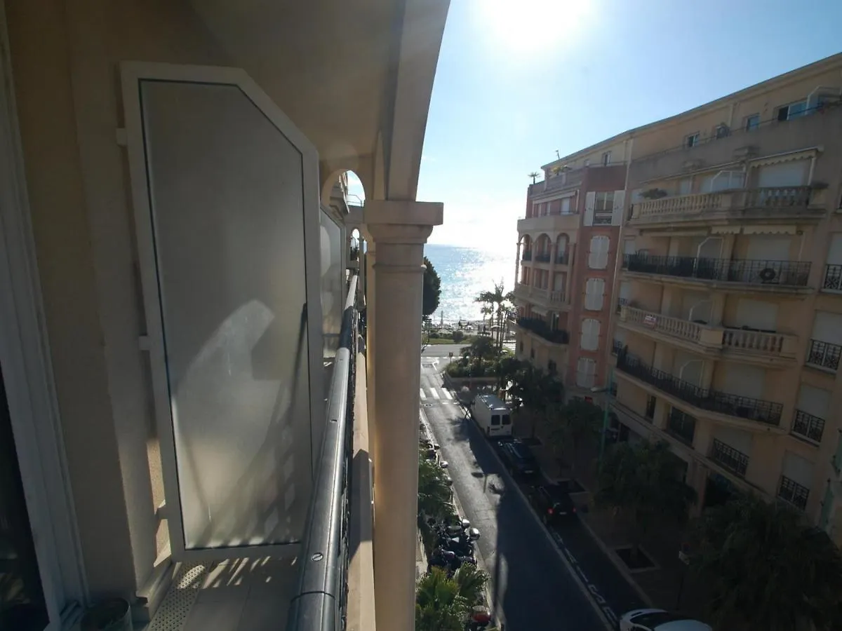 Coquet 2P Avec 2 Balcons, Clim, Parking Et Wi-Fi Gratuit, En Plein Centre De Menton - Fr-1-196-157 Apartment