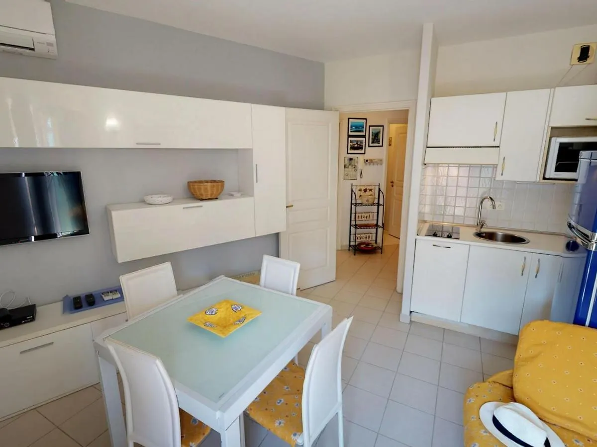 Apartament Coquet 2P Avec 2 Balcons, Clim, Parking Et Wi-Fi Gratuit, En Plein Centre De Menton - Fr-1-196-157 Francja